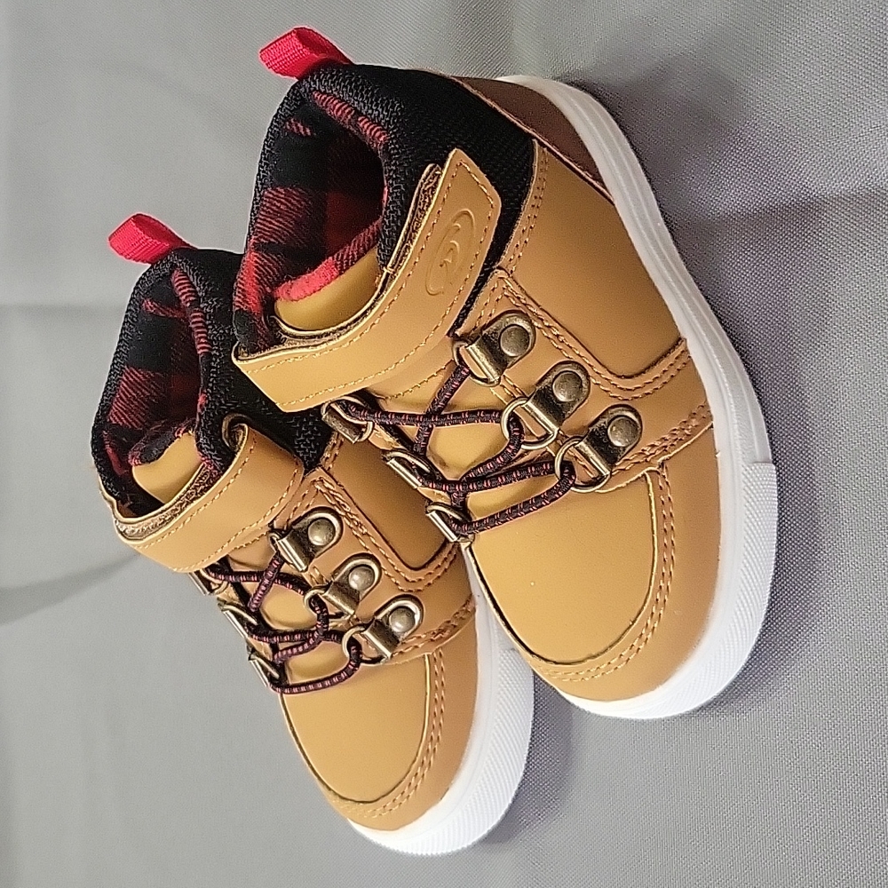 NEW Dr. Scholl's Boys Bohdi Shoes - Picture 1 of 5